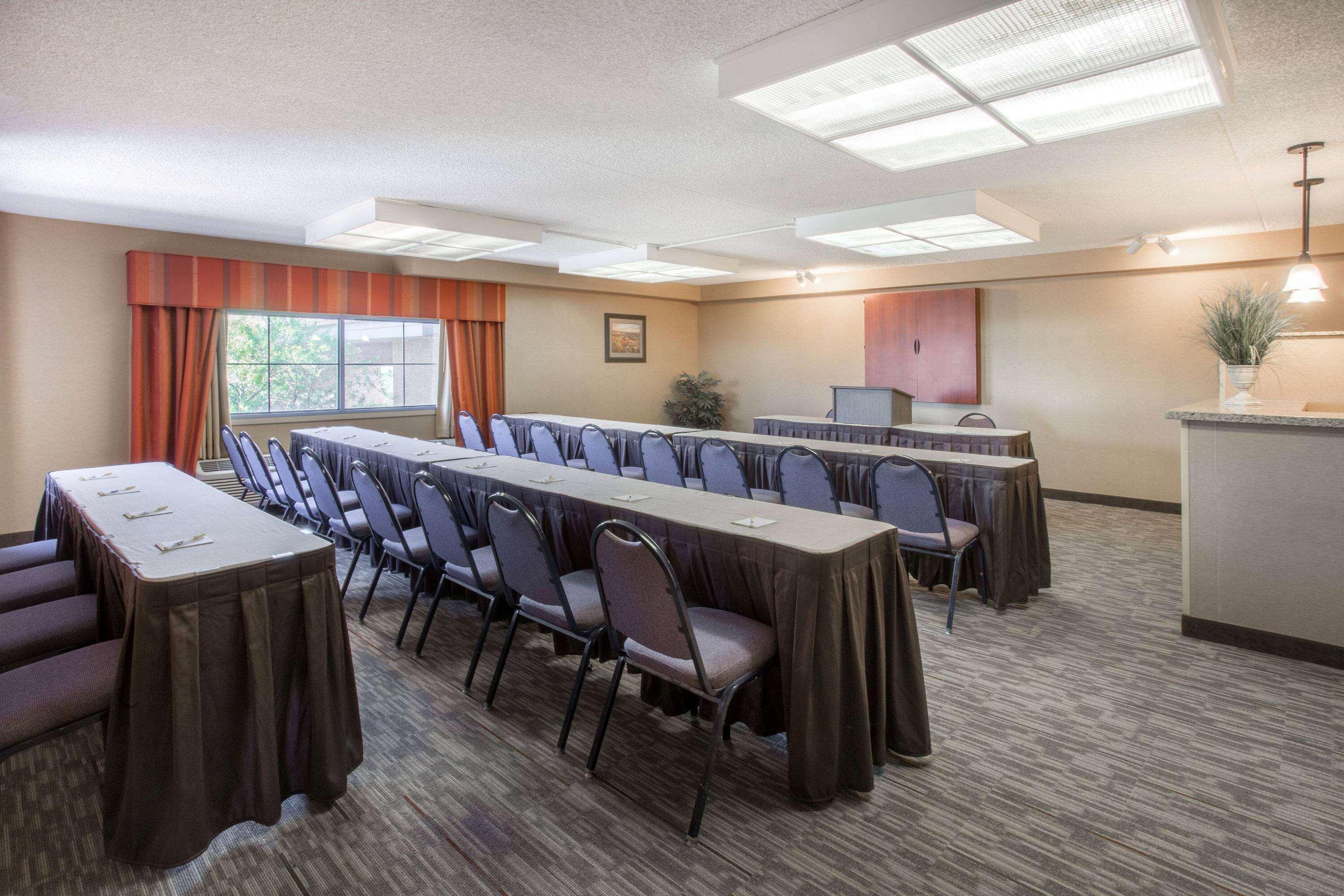 Days Inn & Suites By Wyndham Mesa Near Phoenix Exteriör bild