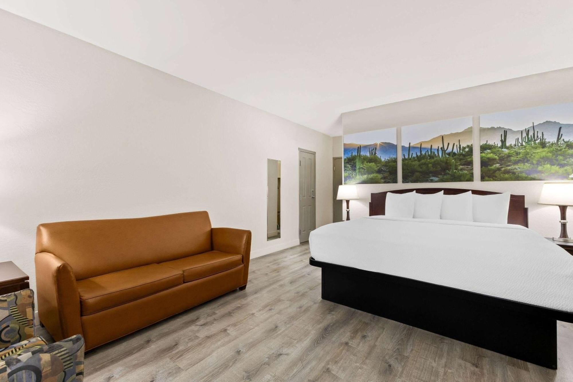 Days Inn & Suites By Wyndham Mesa Near Phoenix Exteriör bild
