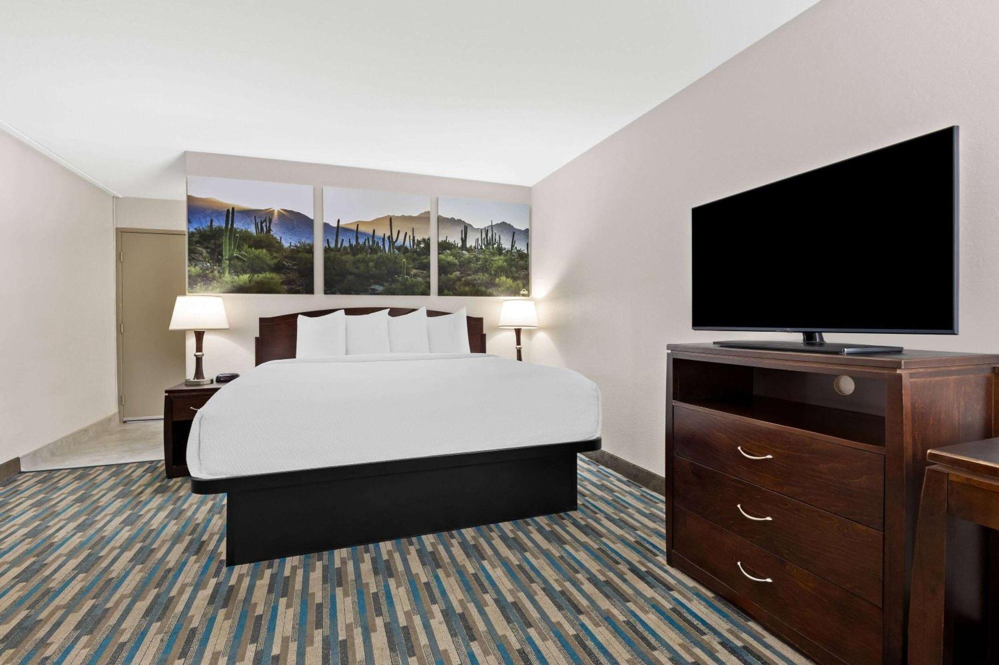 Days Inn & Suites By Wyndham Mesa Near Phoenix Exteriör bild