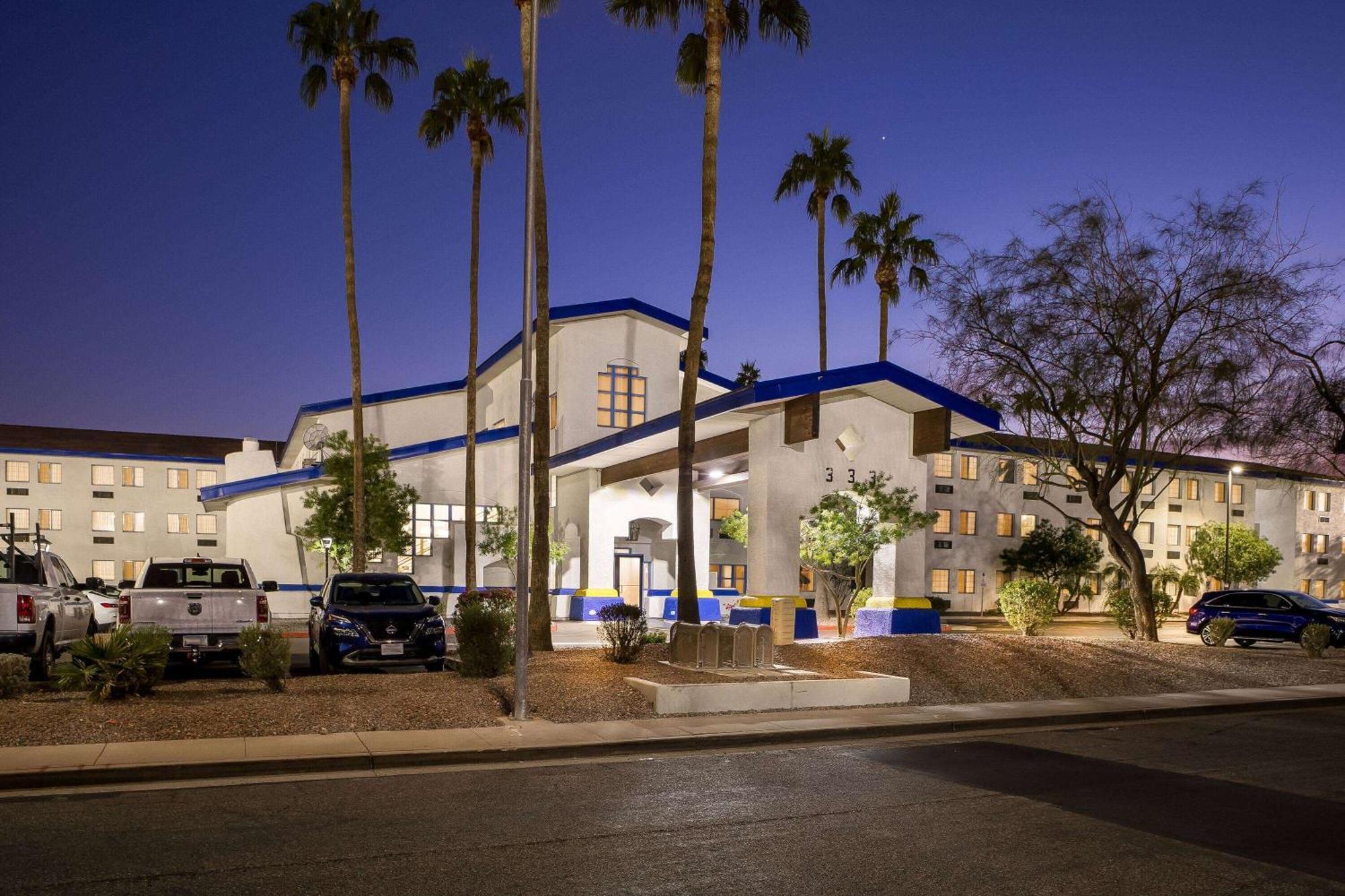 Days Inn & Suites By Wyndham Mesa Near Phoenix Exteriör bild